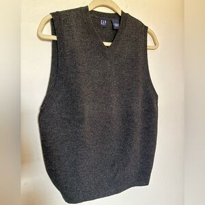 Vintage NWT GAP Men’s LAMBSWOOL Charcoal V-Neck Sweater Vest
